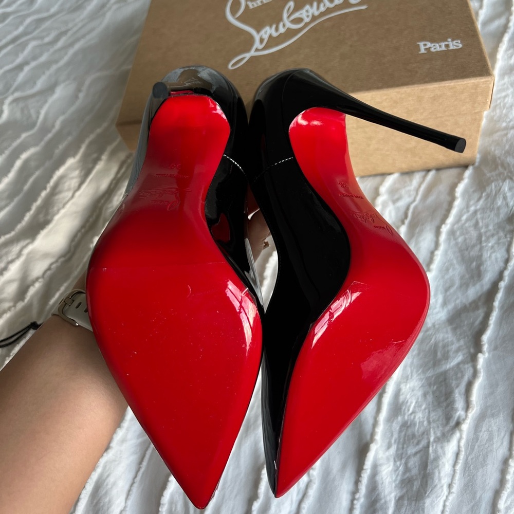 Christian Louboutin So Kate Heels size 38